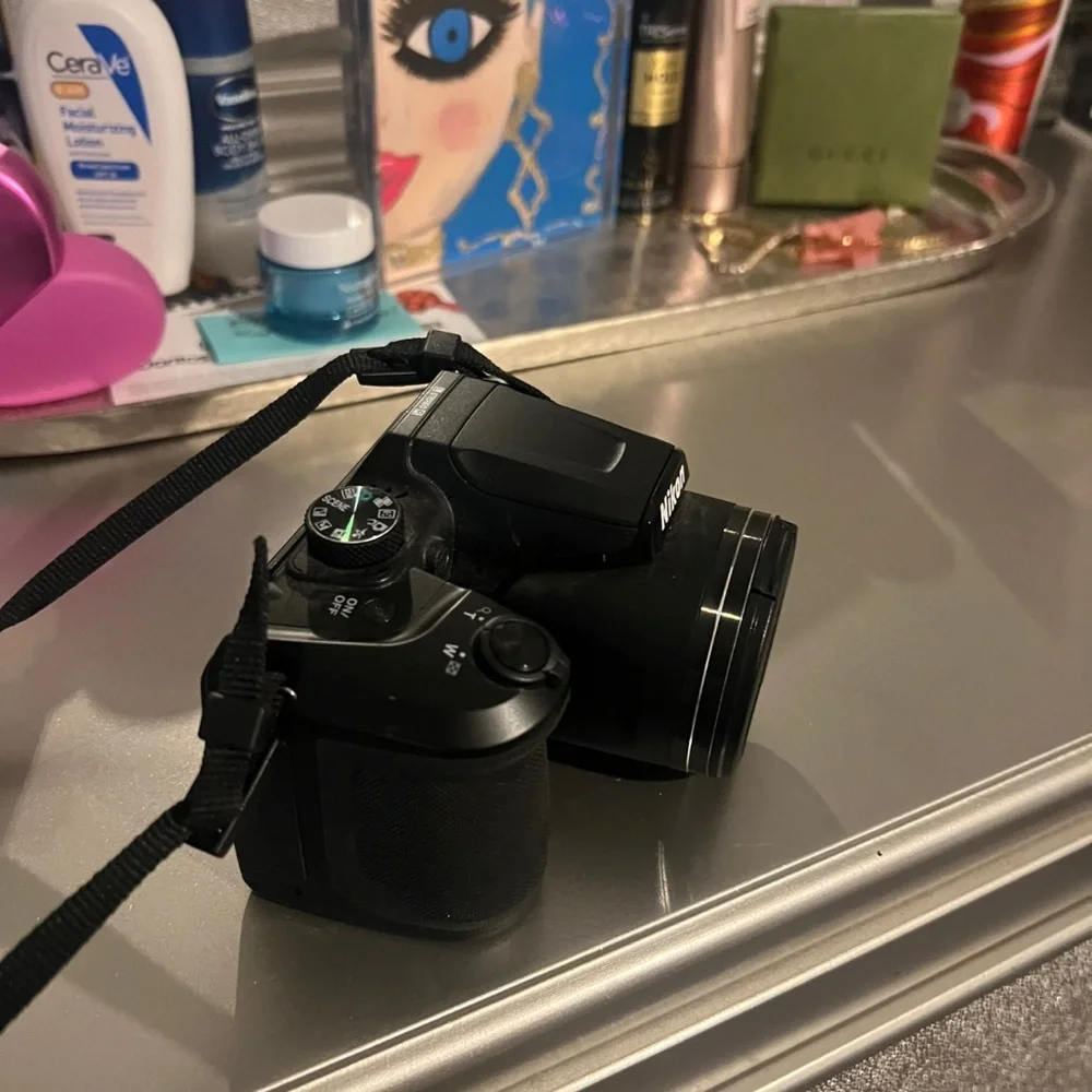 Nikon camera coolpix b500